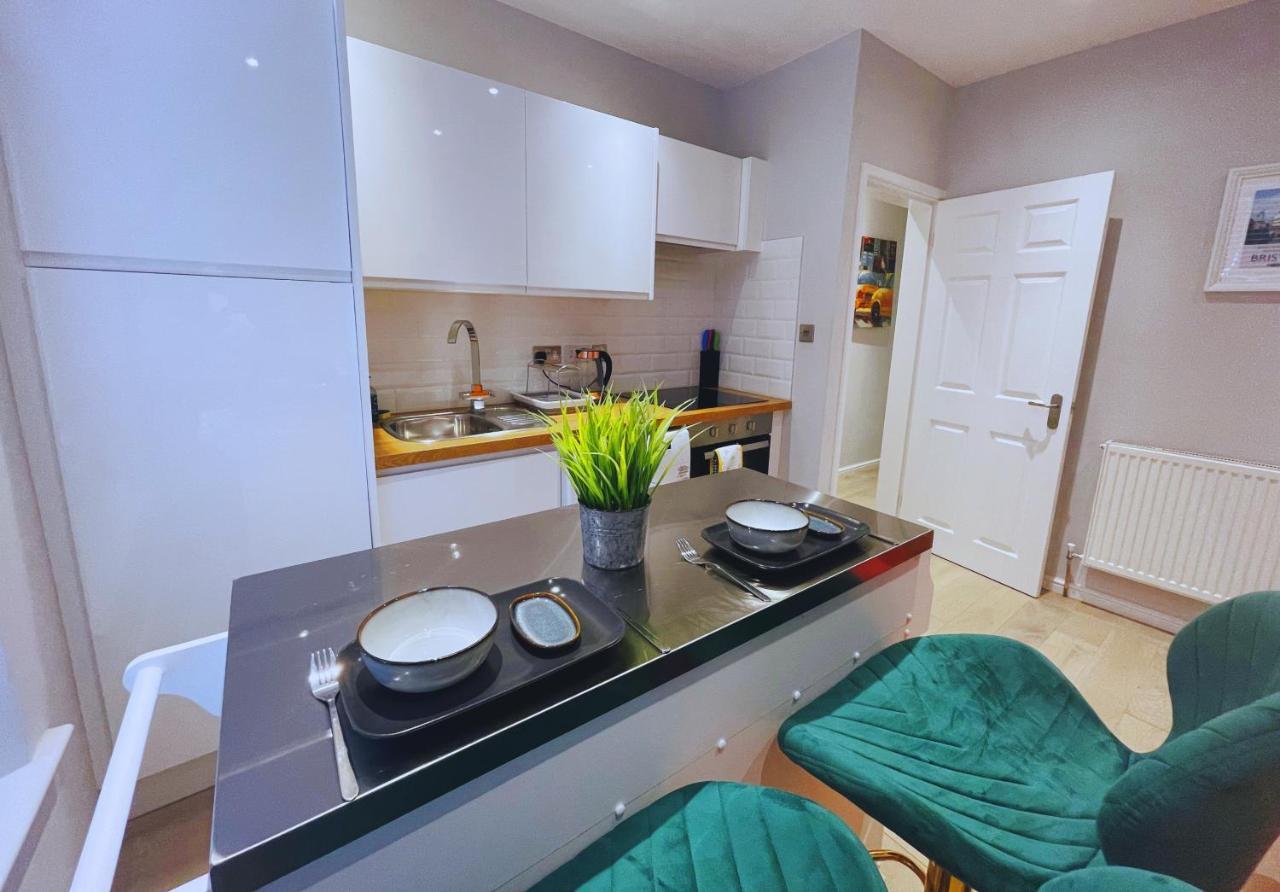 Bristol City Stays - Harbourside Apartments Luaran gambar